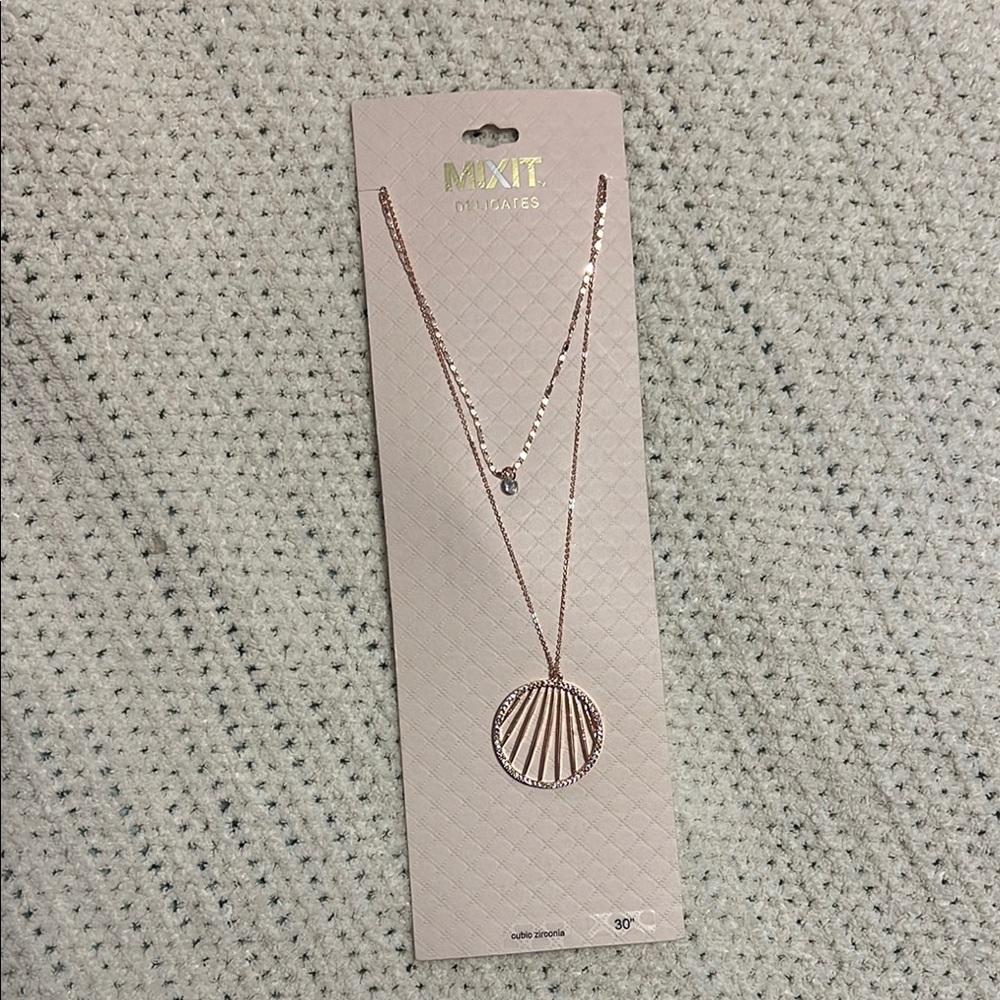 GIVEY ✨Mixit Rose Gold Necklace Set